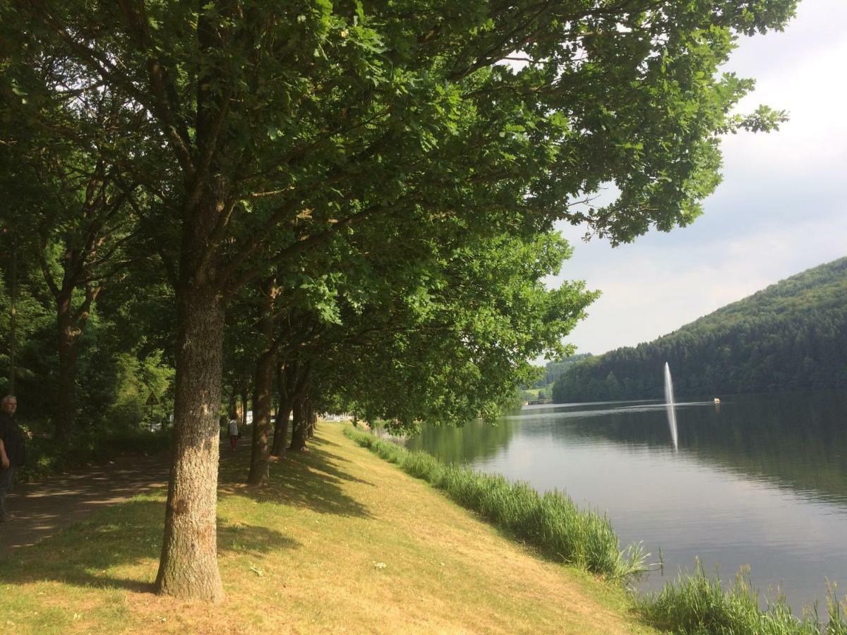 Blick In Die Suedeifel Biersdorf 外观 照片